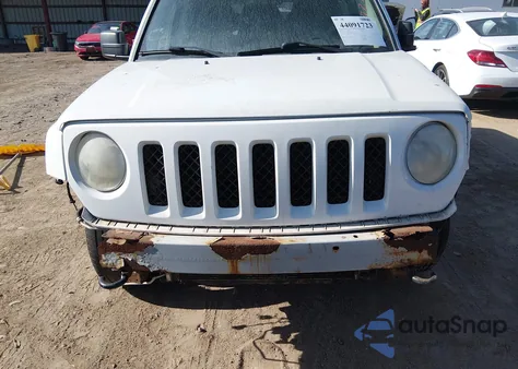 2011 Jeep Patriot Sport z USA, uszkodzony, nr VIN 1J4NF1GB5BD102059